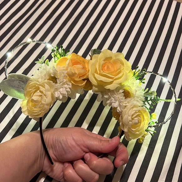 Light Up Floral Mouse Ears - Picture 4 of 4